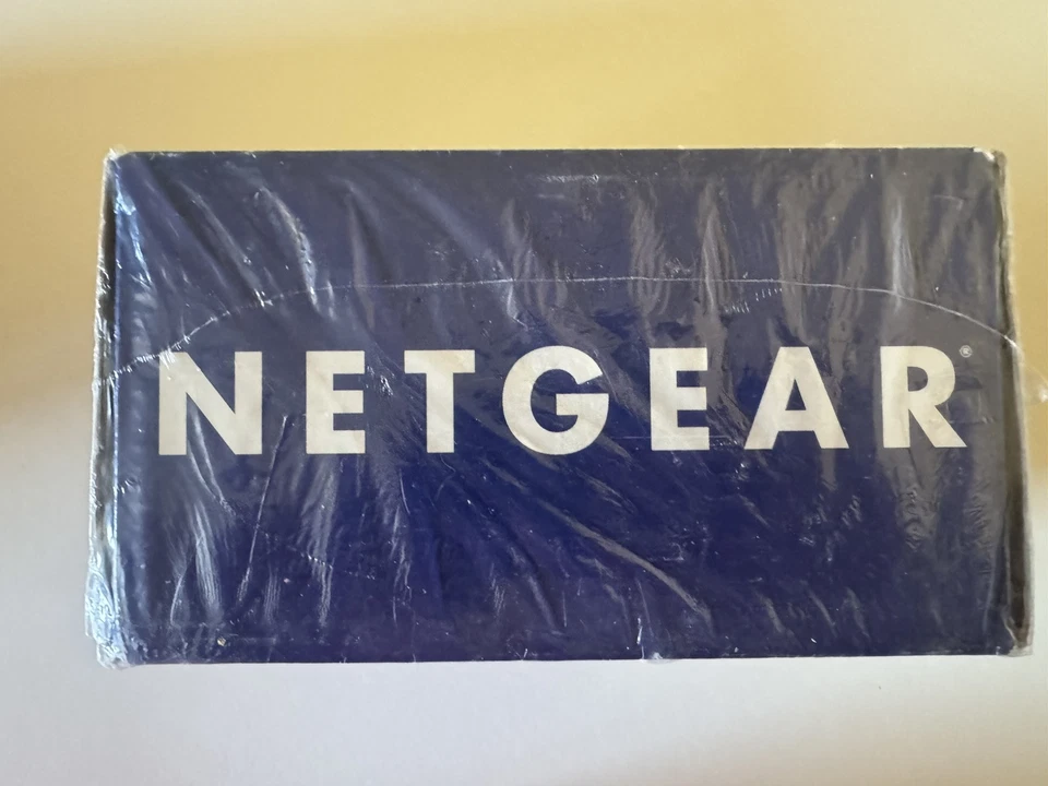 GS108 NetGear - ProSafe 8 Ports External Ethernet fast ethernet switch modem hub - Image 2 of 2