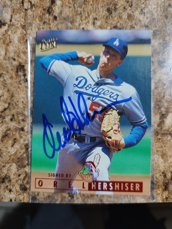 1995 Fleer Ultra Orel Hershiser Autograph Card Los Angeles Dodgers MLB