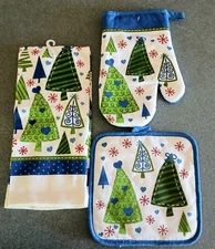 Kitchen Set Of 3. Towel, Potholder And Oven Mitt - Winter Trees