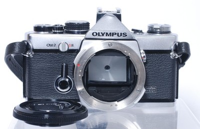 Olympus OM2 OM-2 Gehäuse analoge Spiegelreflexkamera mit Zubehörpaket
