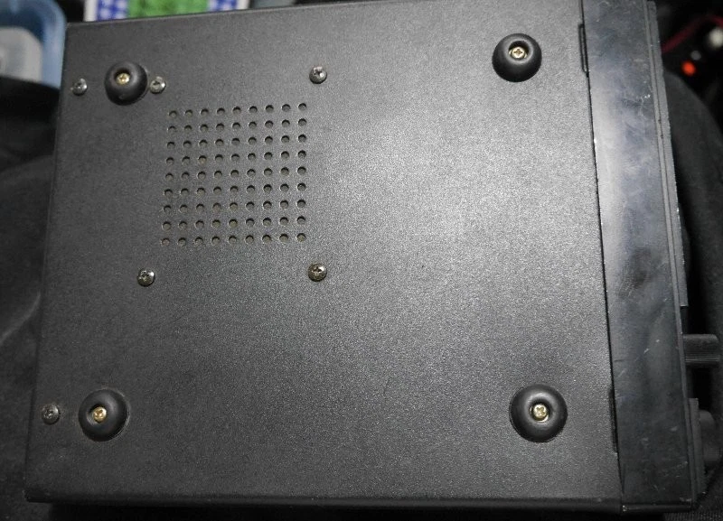 Icom IC-R100 Ricevitore a Banda Larga - Ricevitore Radioamatoriale Wide Range Alta Qualità - Immagine 3 di 4