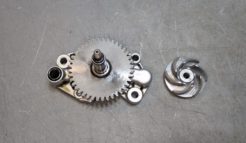 Kawasaki KLX250S KLX250SF Water Pump Gear Shaft Impeller & Oil Pump 2009-2014