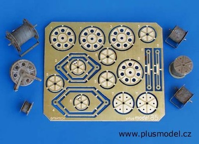 PLUS MODEL, 6 Miniatur-Kabelrollen im Bausatz zum Zusammenbauen und Bemalen, ...