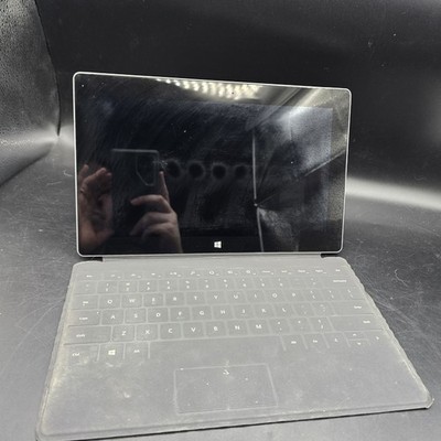 Microsoft Surface Rt 64gb Windows 8.1 For Parts/Not Working Bundle