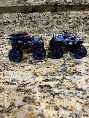 Monster Jam Gears & Galaxies Mutt Dalmatian Dragonoid Truck Lot New 1:64