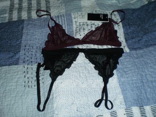 Bra“H&M”Soft Bra 2 Pack Black and Burgundy Colour Size:8 (UK)Eur 34,FR 34,US 4 - Picture 8 of 11