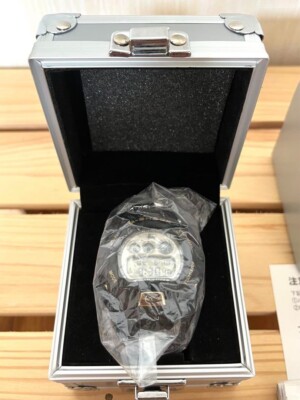 New, unused, rare STUSSY 25th anniversary x CASIOG-SHOCK DW