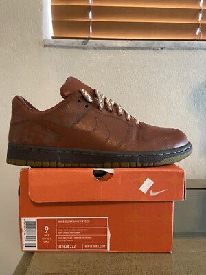 Nike Dunk Low 1 Piece 2006  Pony Spanish Moss Size 9 (Dead stock)