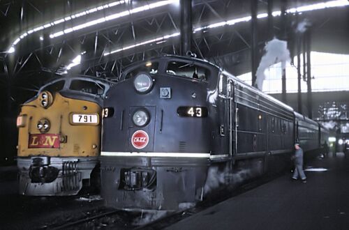 Missouri Pacific E9Am 43 w Train 17, the Missouri Eagle plus L&N 5 x 7 Photo
