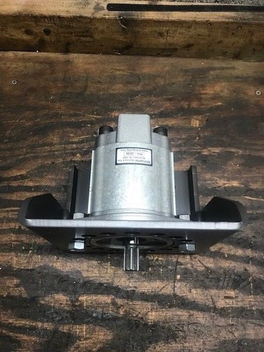 Hydraulikmotor Pumpe Halterung Halterung SAE A 2 Bolzen oder 4 Bolzen Magneto Mt Brush Hog - Bild 9 von 10