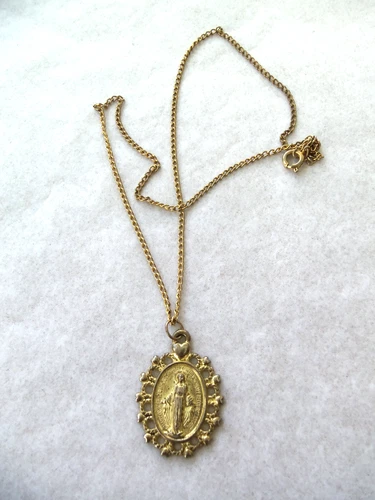 Miraculous Mary Pendant Gold Tone Religious Medal!  CONCEIVED WITHOUT SIN!