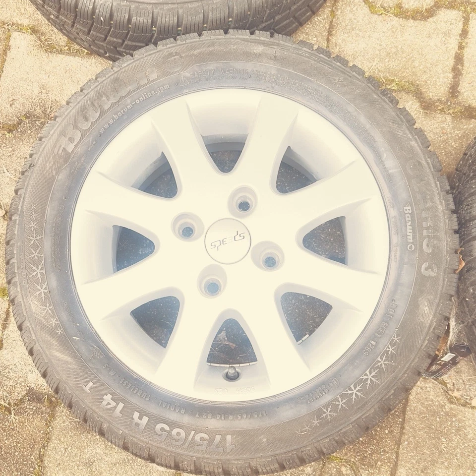 Hyundai Smart Mitsubishi Suzuki Alufelgen LK 4x114,3 Winterreifen 175/65R14 Baru - Bild 2 von 4
