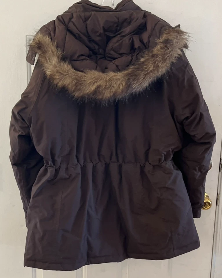 Jaqueta de inverno Eddie Bauer feminina marrom com capuz de pele preenchida ao ar livre tamanho 2x - Imagem 4 de 4