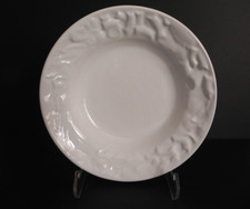 Williams-Sonoma 9 1/2" White Stoneware Coupe Pasta / Soup Bowl - Portugal