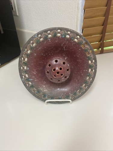 Roseville Ferella Red Frog Bowl - Picture 2 of 4