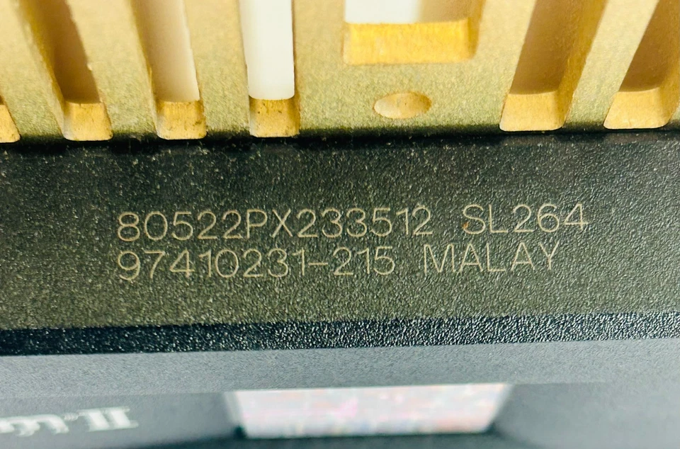 Intel Pentium II SL264 Processor 233MHz 233/512/66 2.8V Slot 1 CPU With Heatsink - Image 2 of 4