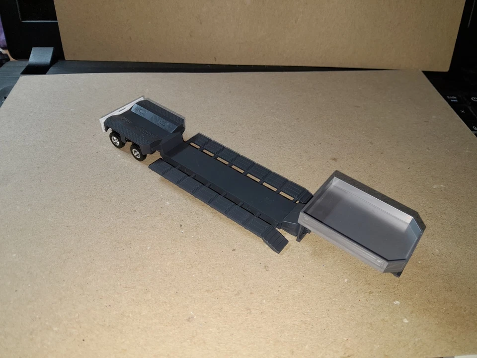 Herpa Goldhofer Tieflader silber/grau,Stoßstange Weiß  1:87.. - Bild 4 von 4