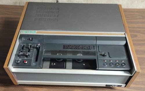 Lettore videocassette vintage JVC CP-5000U U-Matic (non testato) - Nessun cavo di alimentazione - Foto 1 di 18