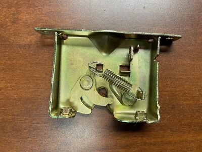 SEAT CATCH LATCH Lock Chinese SCOOTER Keeway TNG Matrix 125 150 SS49