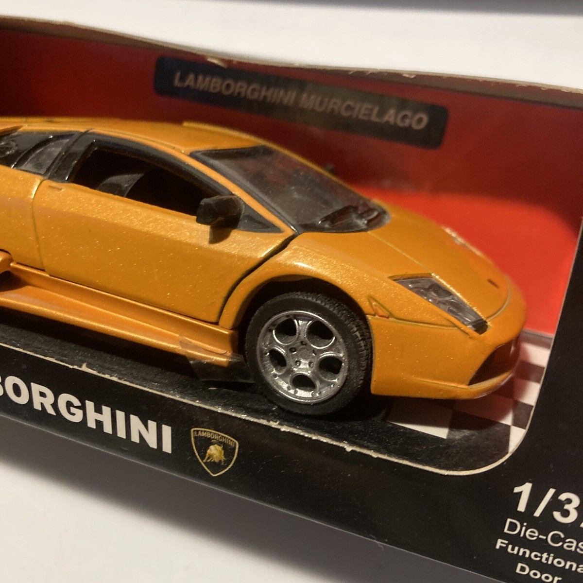 Lamborghini Murcielago ムルシエラゴ 1/32 ミニカー 1:32 ASSEMBLED LAMBORGHINI MURCIELAGO 3D PUZZLE PLASTIC KIT