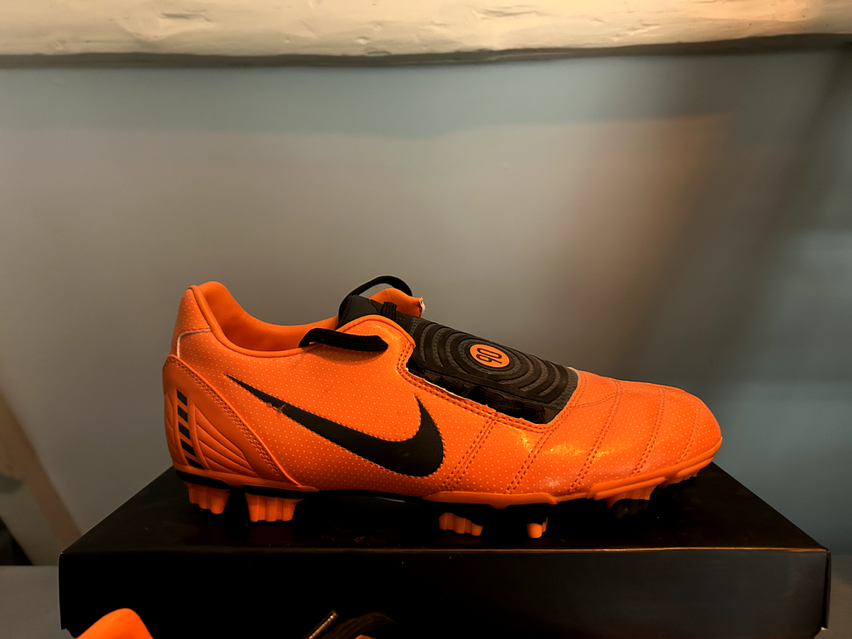 BN NIKE TIEMPO R10 RONALDINHO Orange TOTAL 90 T90 CTR360 SOCCER
