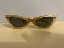 Vintage Style Cat Eye Sunglasses