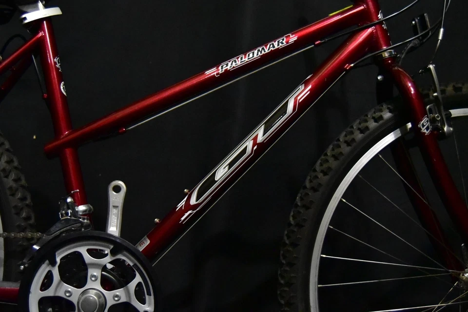 BICICLETA DE MONTAÑA GT PALOMAR TALLA M/L 18" VELOCIDAD 21, ALUMINIO Foto 2 de 4