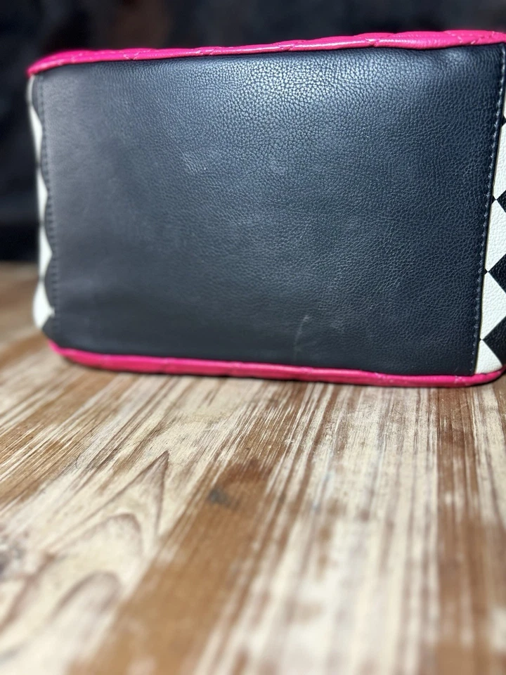 Bolso de Mano Acolchado Betsey Johnson con Lazo Gigante a Cuadros Foto 4 de 4