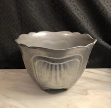 Vintage Wilton Bon Chef Country Ware Pewter Footed Bowl/Planter 7”x5” MINT!