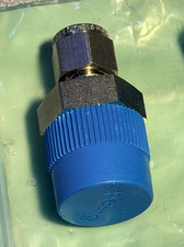 SWAGELOK 316 SS 1/4" tube 1/2" male NPT Port tube fitting SS-400-1-8 QTY 1