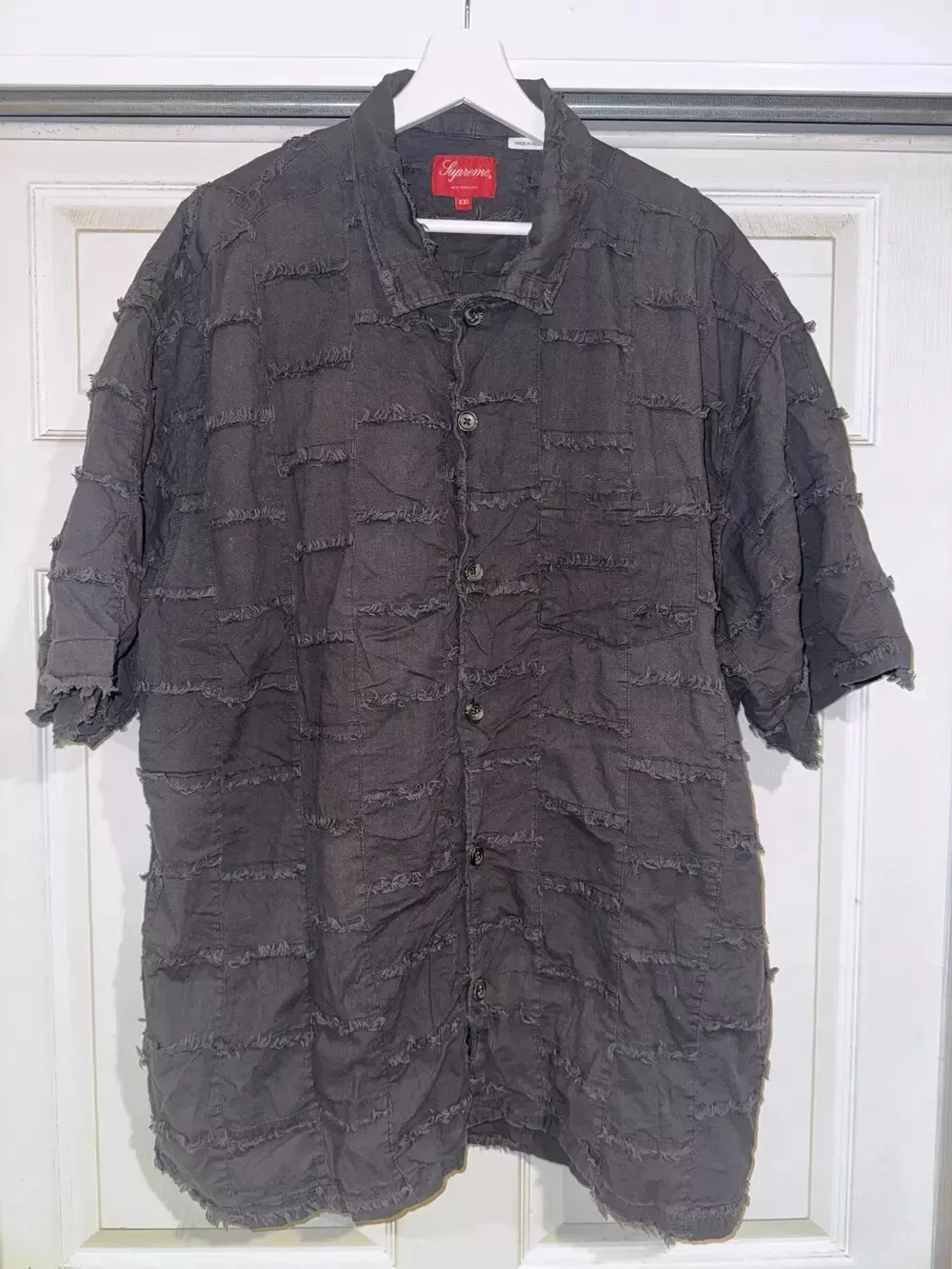 Chemise noire à manches courtes Supreme Patchwork