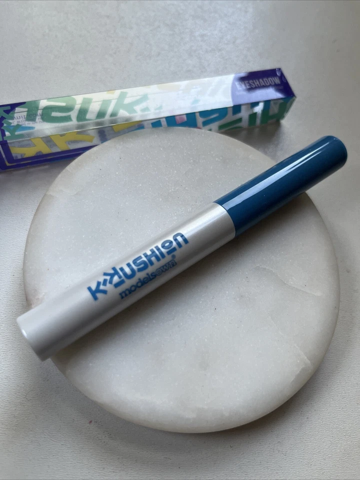 Models Own K-Kushion Eyeshadow High Pigment Gel Powder Stick Delight Blue New - Image 4 of 4