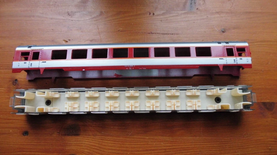 Aménagement intérieur pour voiture GRAND CONFORT SNCF A8tu Couloir Central JOUEF - Photo 3/3