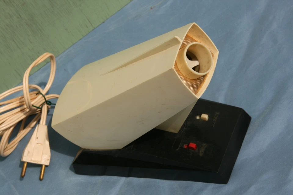 ancien chauffage design des années 60 Moulinex vintage ** - Photo 2/4