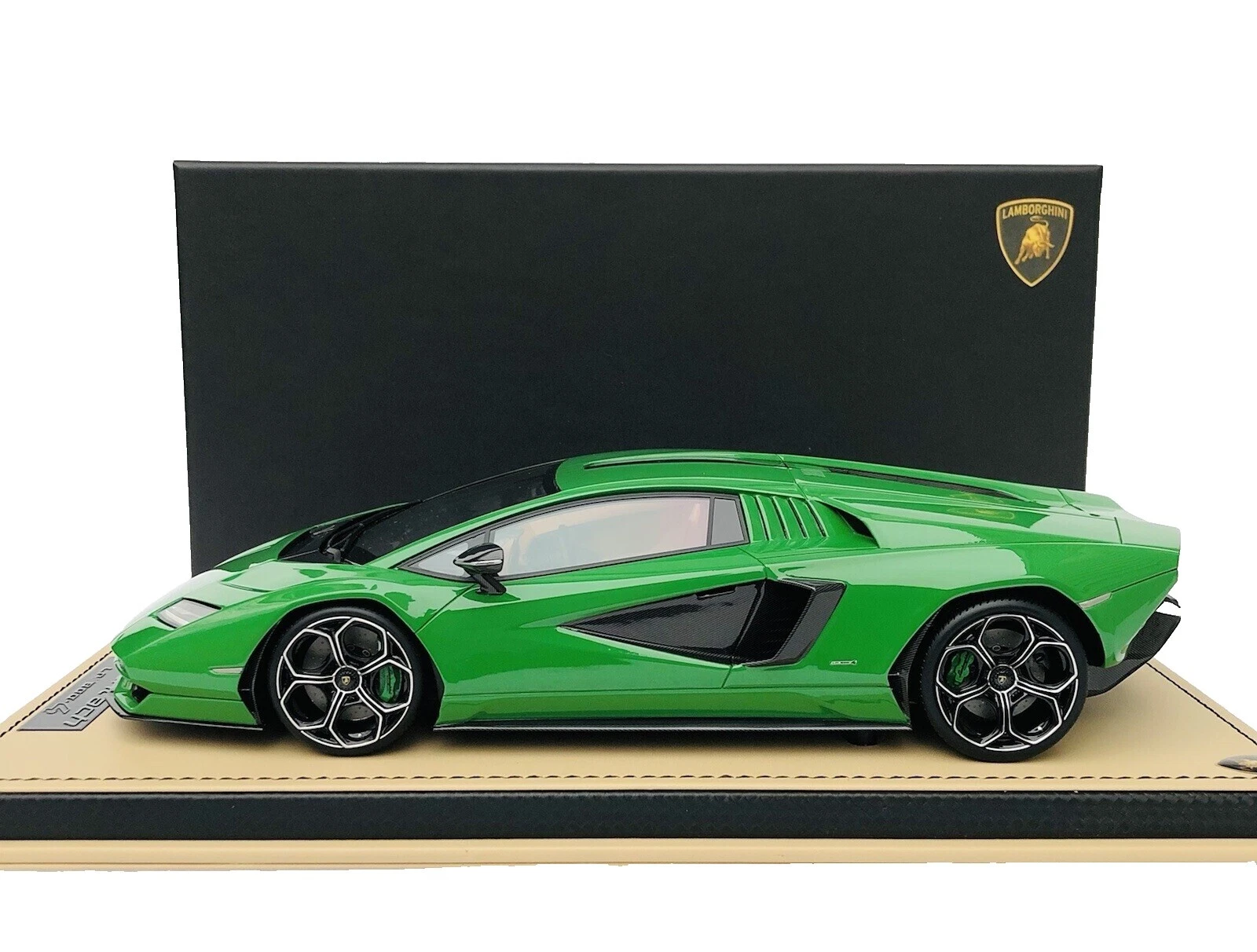 Lamborghini 1:18 Contemporary Manufacture Diecast Cars, Trucks & Vans