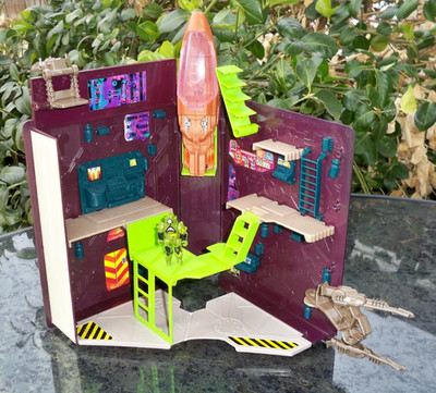 Computer Warriors 1989 Invasion of the Viruses 110% COMPLETE!! - RARE SET!