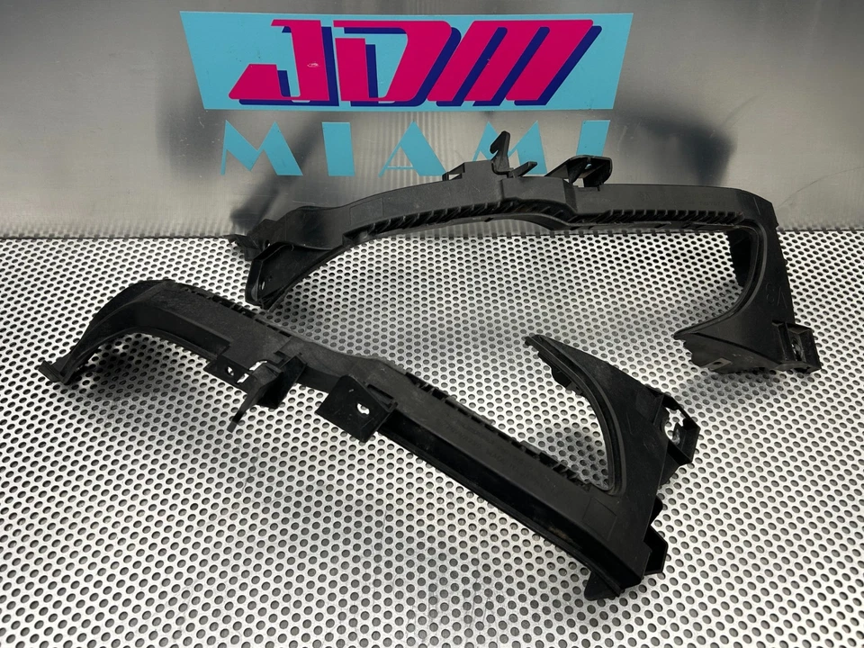 Soportes de faros Subaru WRX STI 2015-2021 clip moldura lado izquierdo + derecho genuino Foto 3 de 4
