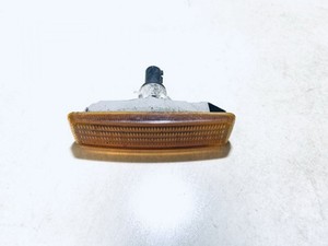 8360589 Seitenblinker (Kotflügelblinker) Vorne Rechts 8360205 BM DE964534-86