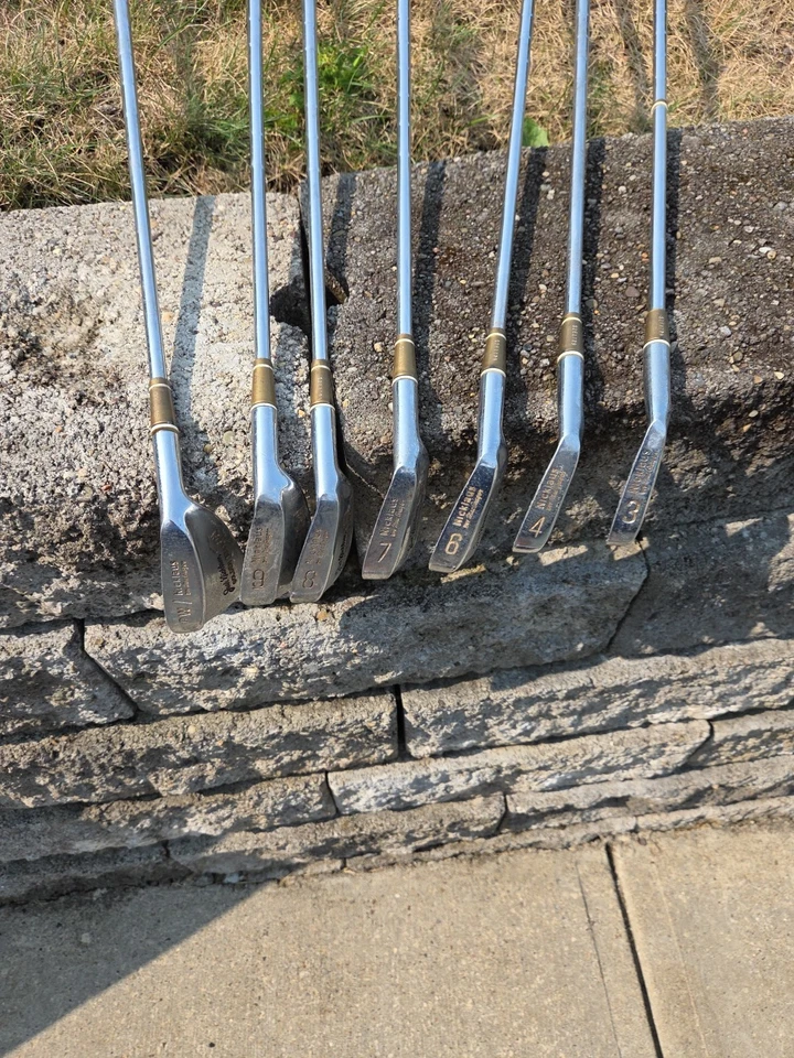 Macgregor Jack Nicklaus Golden Bear  Iron Set 3,4,6,7,8,9 Steel/RH No 5 Iron  - Image 2 of 4