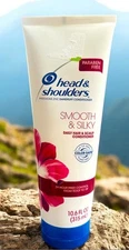 HEAD & SHOULDERS SMOOTH & SILKY 24HR. FRIZZ CONTROL CONDITIONER 10.6oz.~NEW