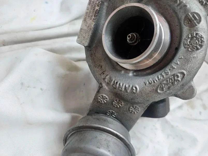 Supercargador Ford Taurus 2010-2019 fabricante de equipos originales lado derecho *usado* AA5Z6K682BF Foto 2 de 4