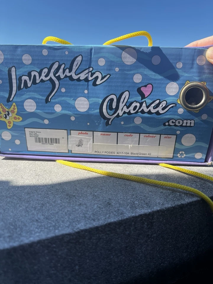 Irregular Choice Botas Gatito Talla US 11 EU 42 Flor Bordada Negras Foto 4 de 4