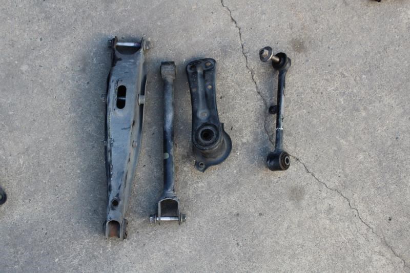 2008 LEXUS GS350 RIGHT PASSENGER REAR LOWER CONTROL ARMS RWD 4 PIECES