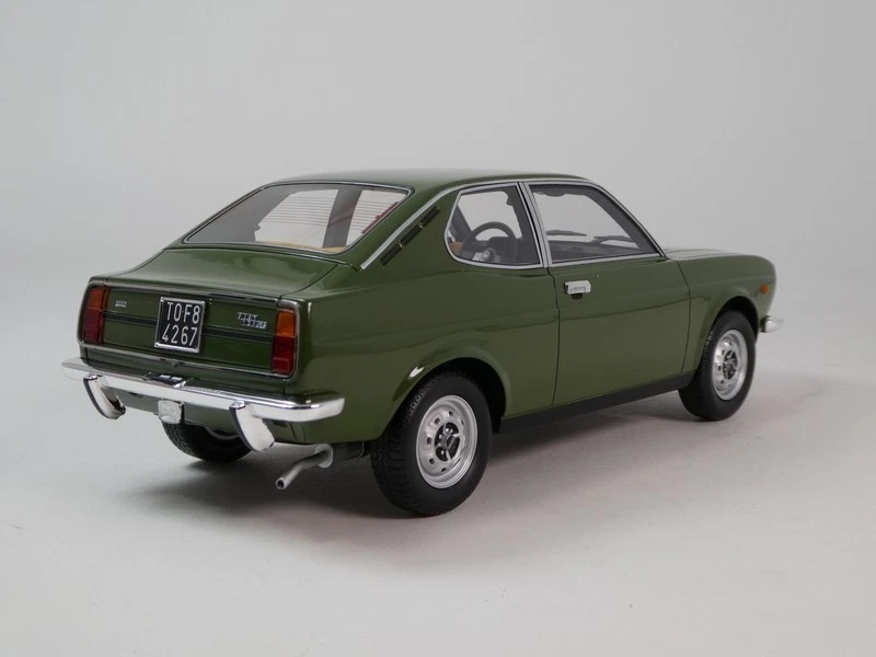Laudoracing Fiat 128 Coupé 1300 SL verde 1972 1/18 LM202D - Immagine 3 di 3