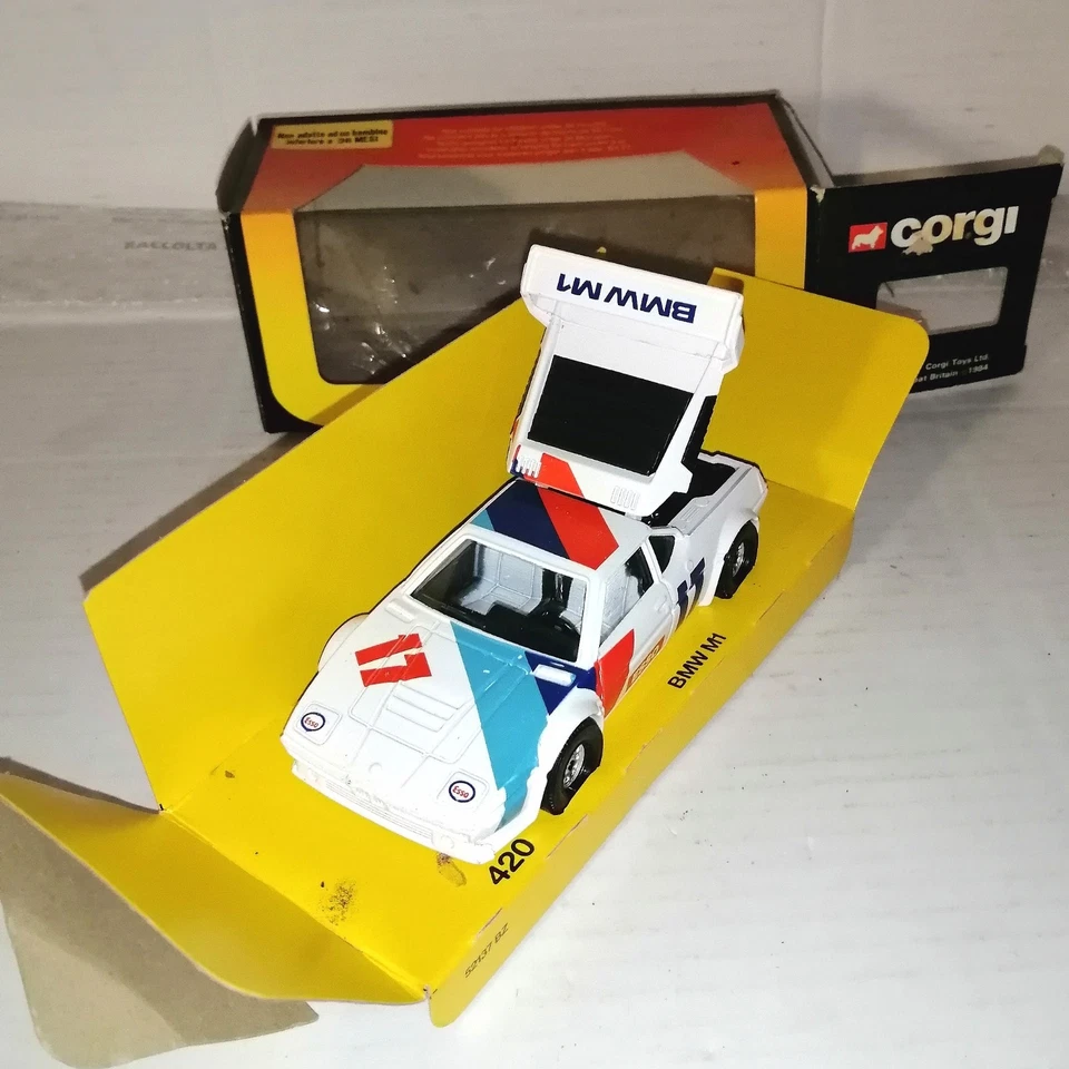 BMW M1 25R COD.420 CORGI SCALA 1/36 - Immagine 3 di 3