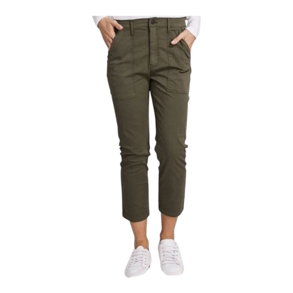 Pantalones chinos recortados de sarga elástica cónica Sabine 3x1 en verde musgo para mujer 25 Foto 2 de 4