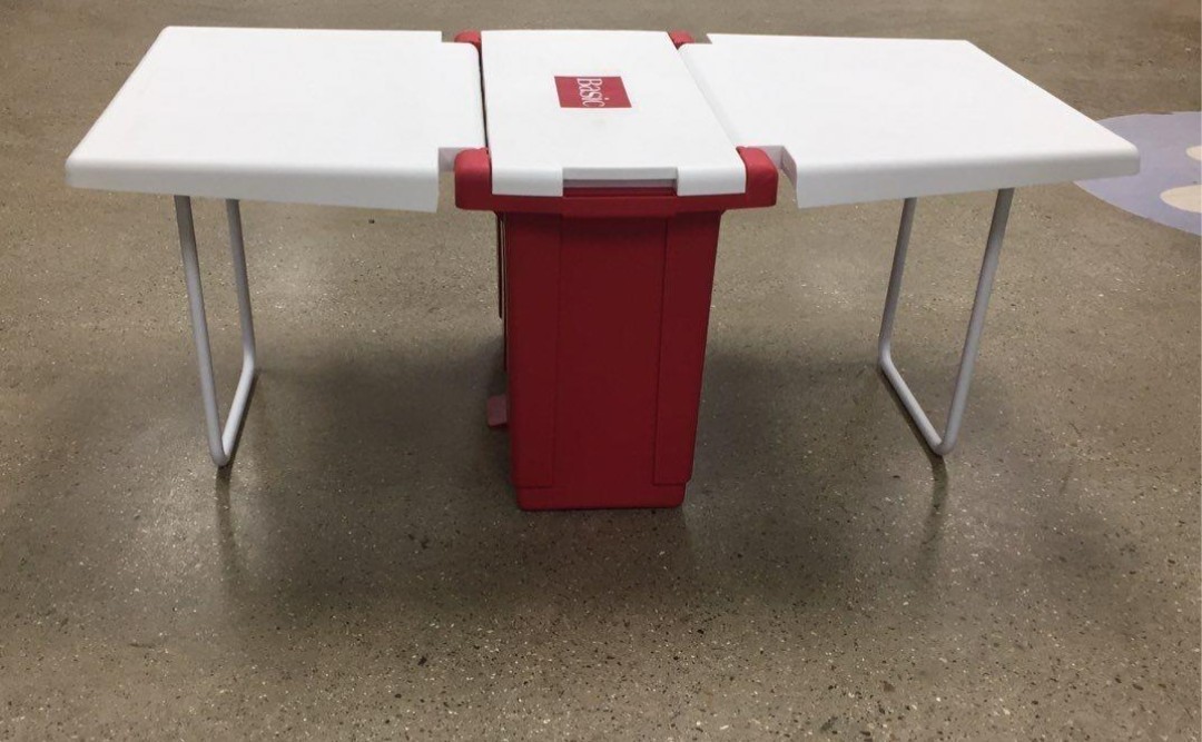 Table Liner Red
