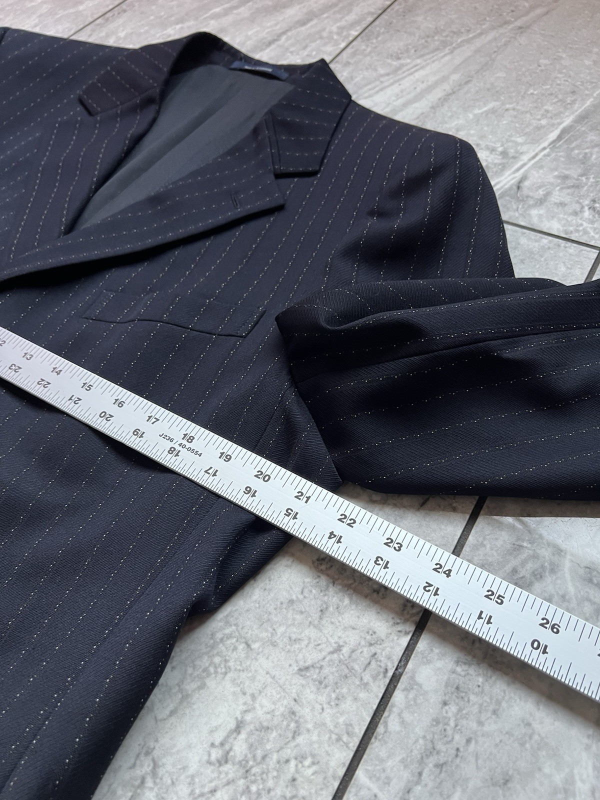 Versace Men’s Navy Blue PinStripe Jacket Blazer 100%Wool Single Breasted 44R￼￼￼ thumbnail 10