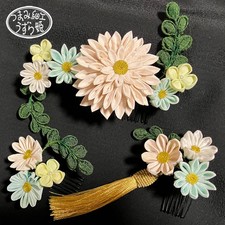 Pure Silk 3-Piece Set Pastel Bouquet Chrysanthemum Hairpin Comb Used