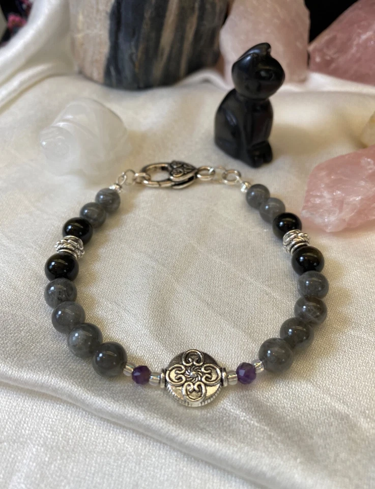 Pulsera de protección para mujer. Labradorita. Turmalina negra. Amatista. 7,5 pulgadas. Foto 4 de 4